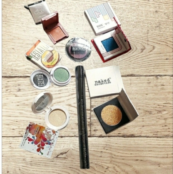 ipsy Other - NWT Eyeshadow bundle 💙